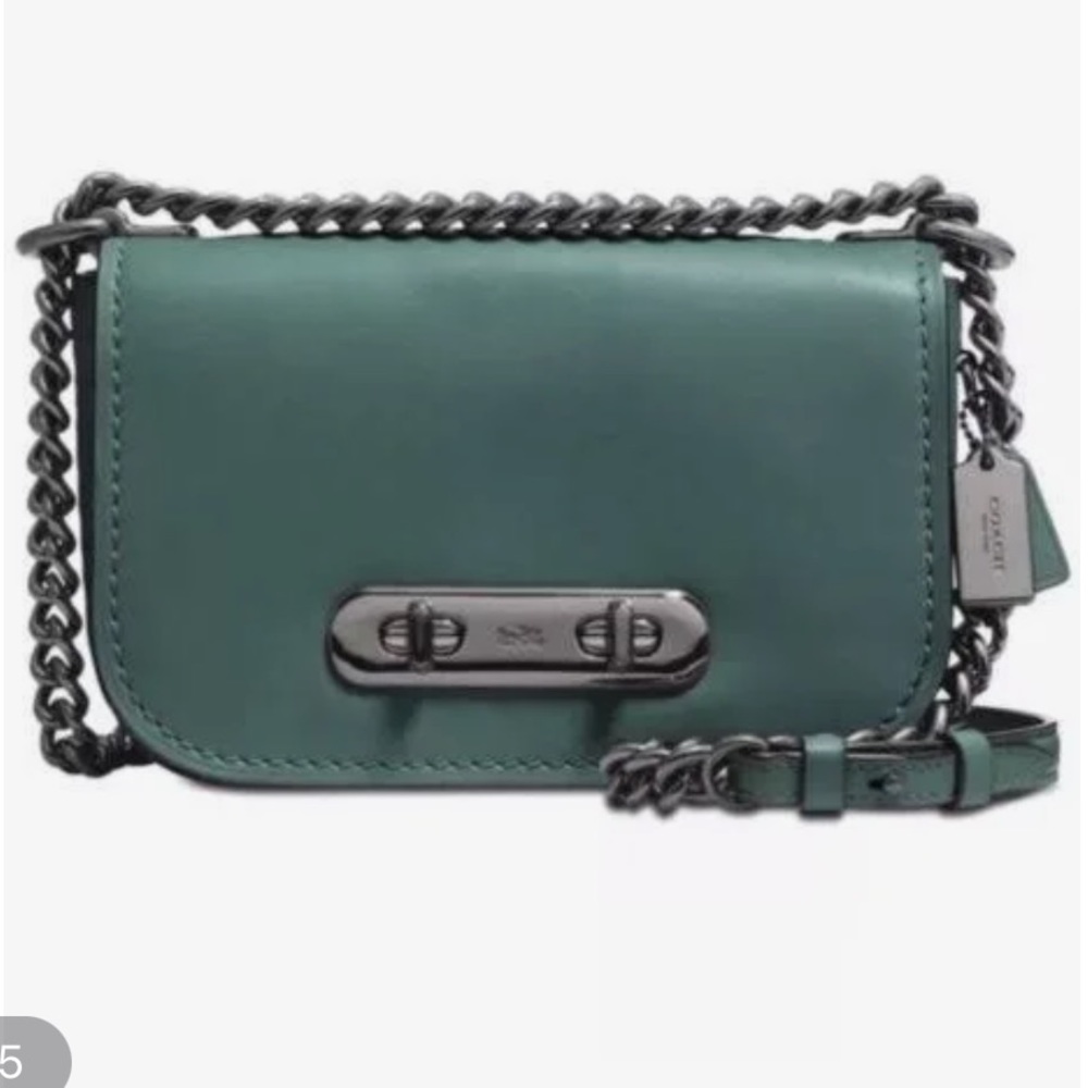 Coach Swagger Shoulder Bag green like new